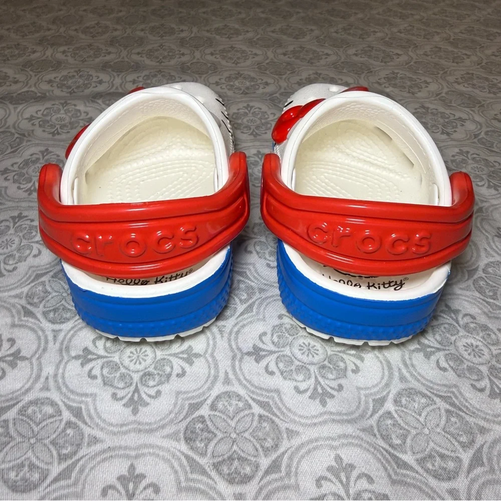 Crocs x Hello Kitty 50th Anniversary Classic Clogs Toddler Size 4 C